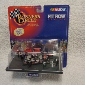 Dale Earnhardt #3 Goodwrench Winner's Circle Pit Row Series Nascar VIntage